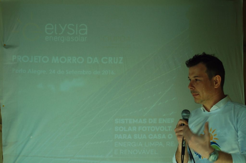 Elysia palestra na inauguração do Projeto Morro da Cruz