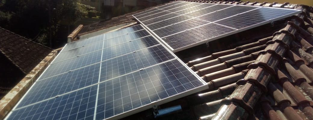 Instalação de energia fotovoltaica na cidade de Porto Alegre