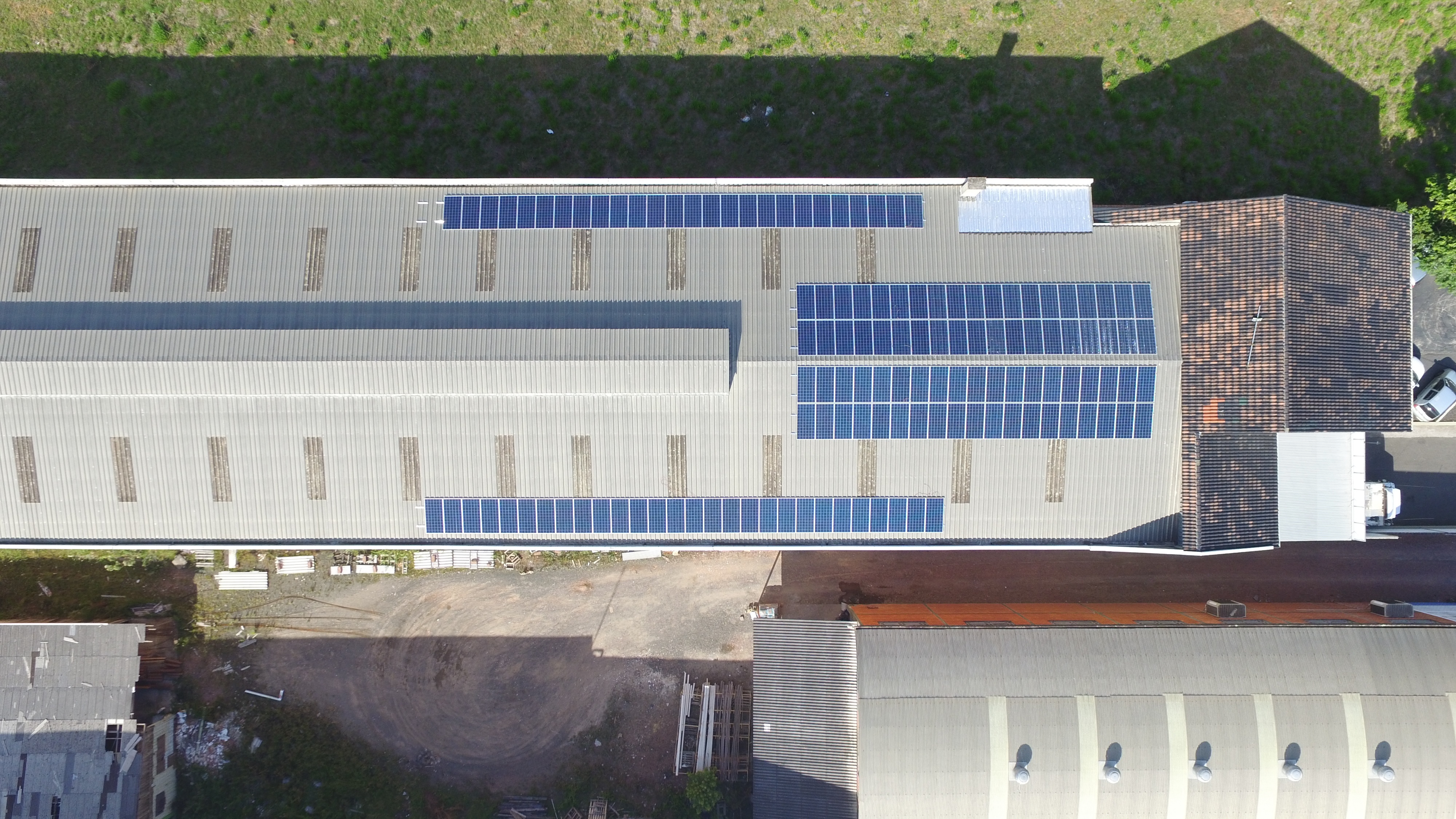 Instalação de energia solar na indústria